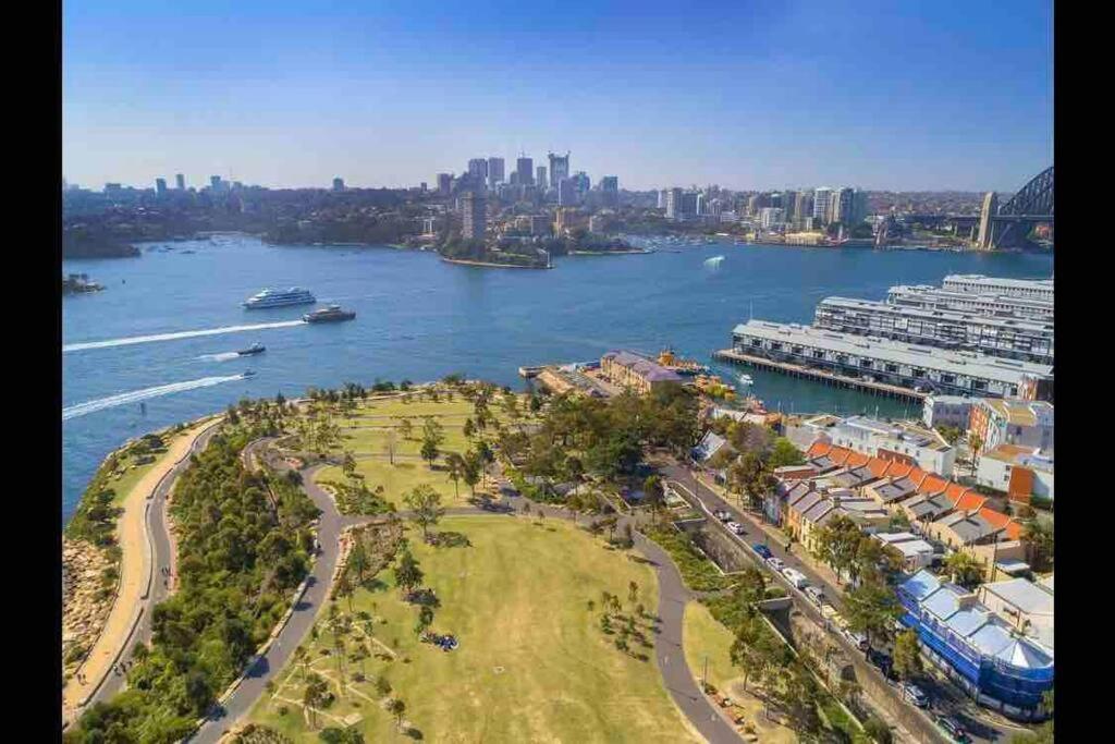 The Views - Uninterrupted Harbour Bridge