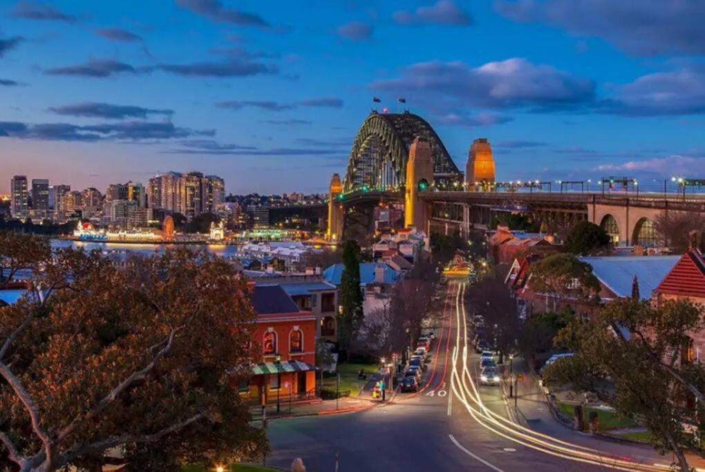 The Views - Uninterrupted Harbour Bridge Apartment *