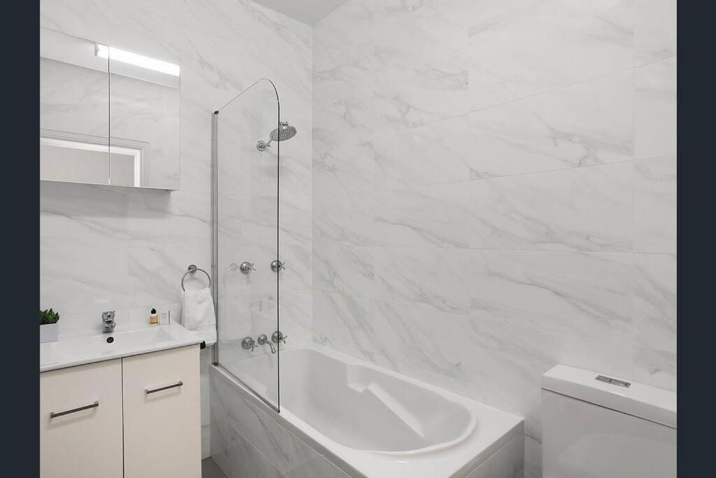 Apartment The Views - Uninterrupted Harbour Bridge *