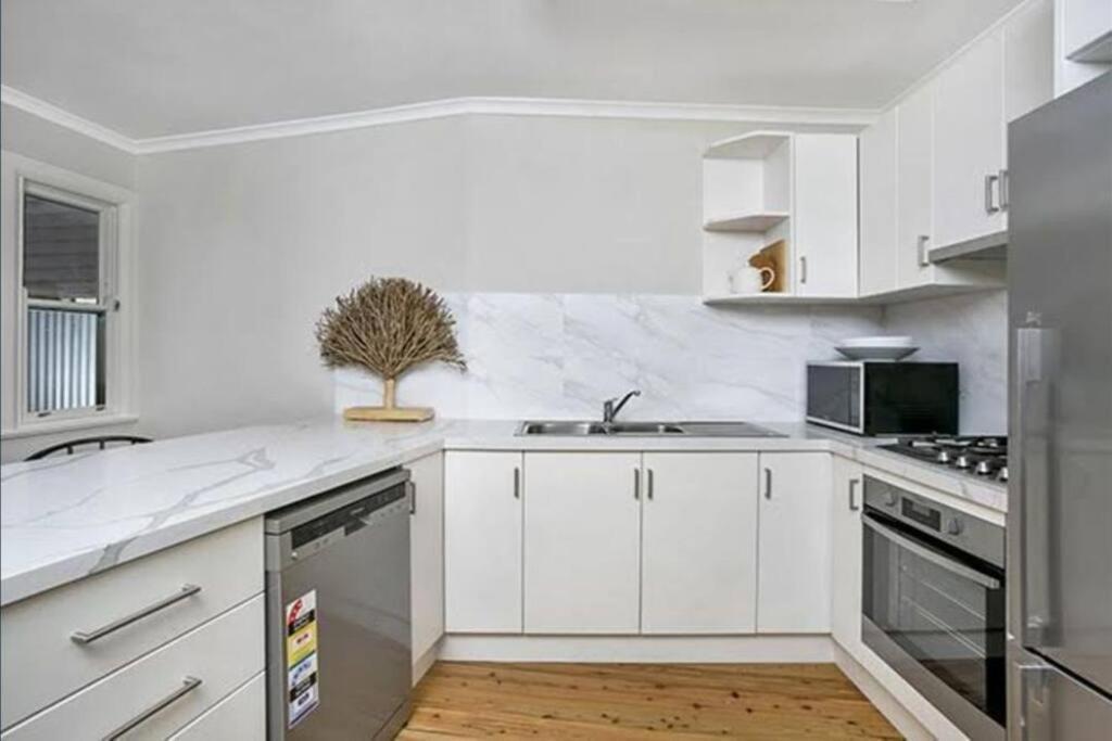 Apartment The Views - Uninterrupted Harbour Bridge *